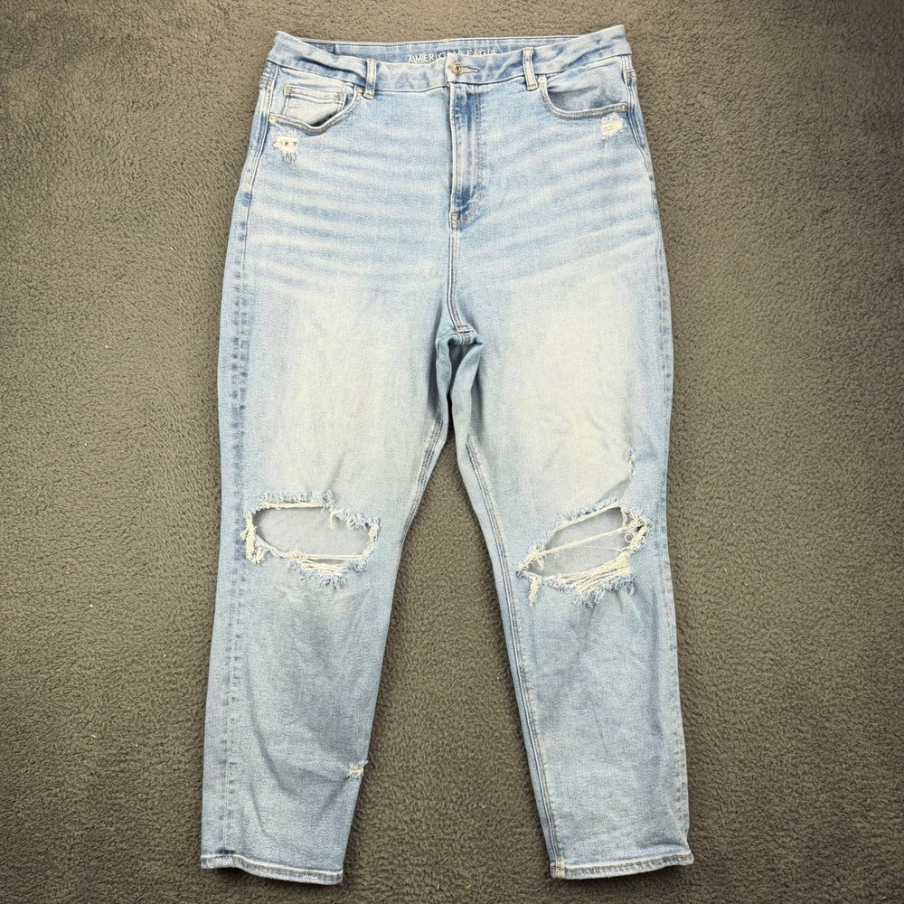 American Eagle Curvy Mom Jean Womens 16 Light Wash Distressed Ripped Denim 10371